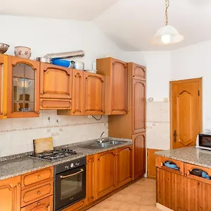 Paradise Apartment